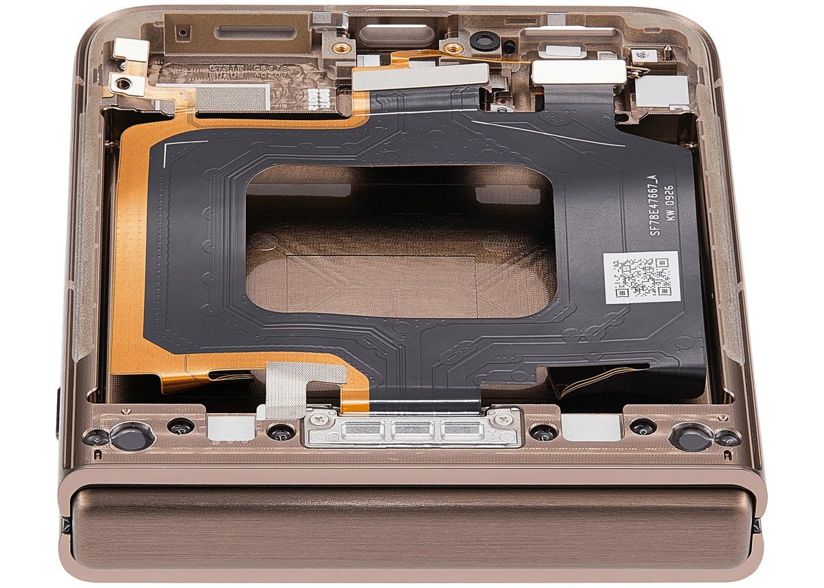 OLED Assembly With Frame For Motorola Razr Ultra 2026 / Razr 70 Ultra (XT2655 / 2026) - Motorola replacement part image 5