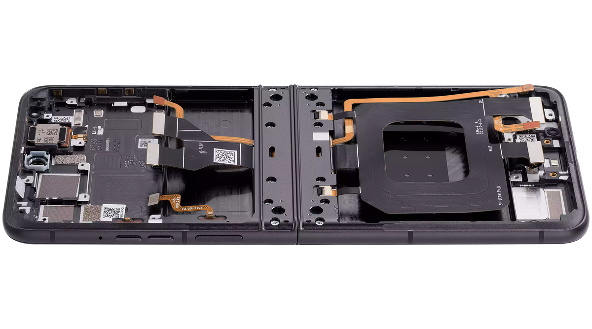 Main OLED Assembly With Frame For Motorola Razr 2024 / Razr 50 (XT2453 / 2024) - Motorola replacement part image 4