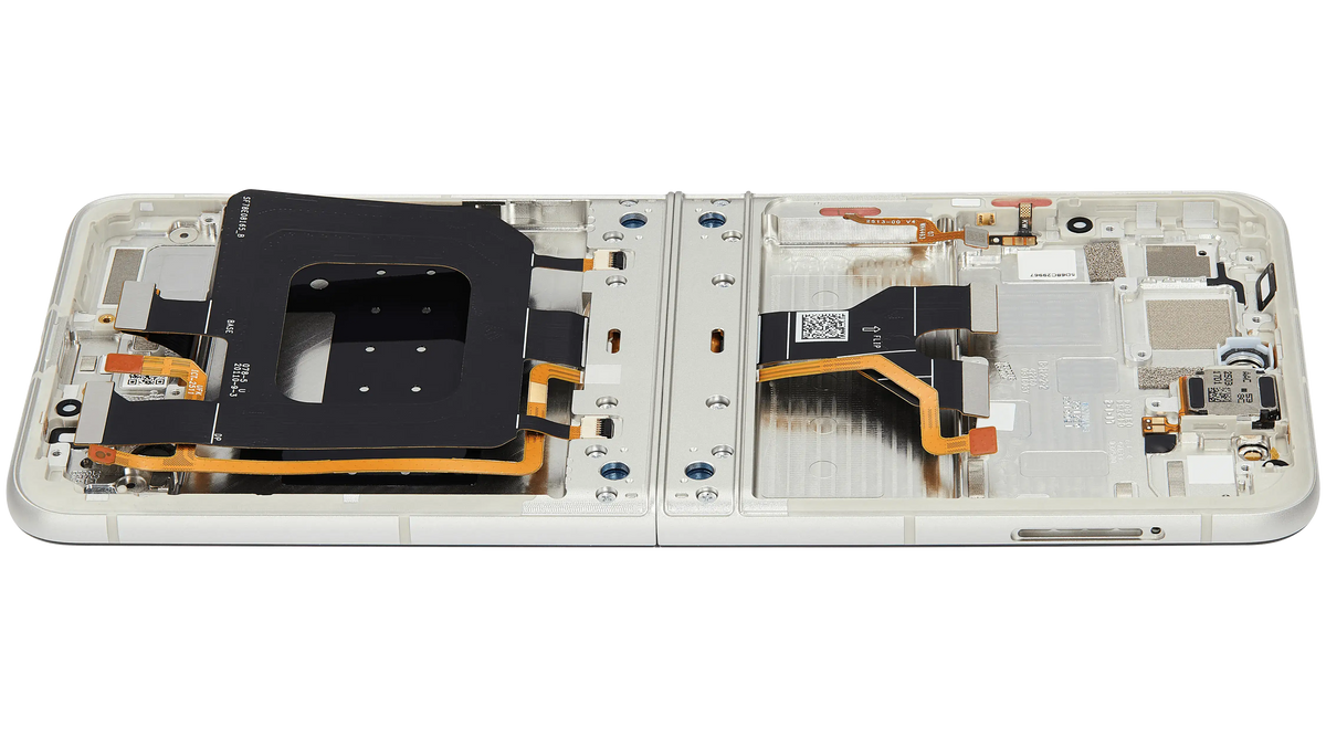 OLED Assembly With Frame For Motorola Razr 2025 / Razr 60 (XT2553 / 2025) (Refurbished) - Motorola replacement part image 6