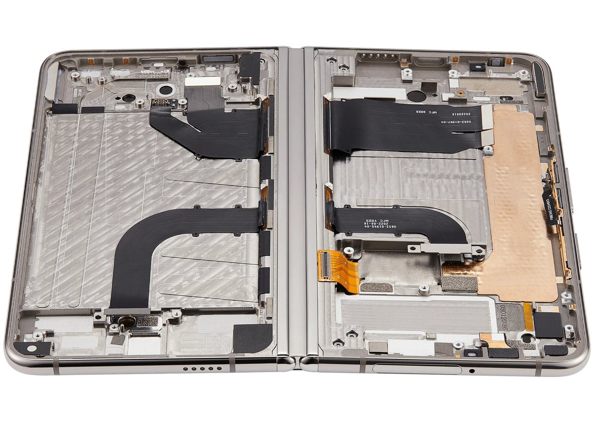 Built-In OLED Screen (Main Screen) Assembly (With Mid-Frame) For Google Pixel Fold (US and International Versions) (Refurbished) (Porcelain) - phone repair part close-up